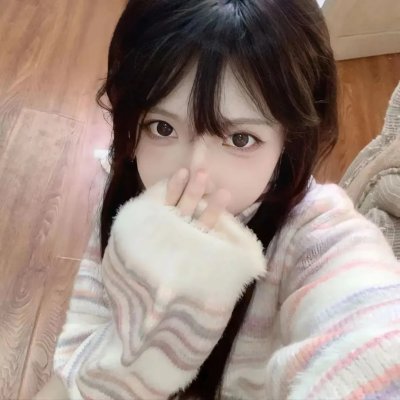 踉跄女孩